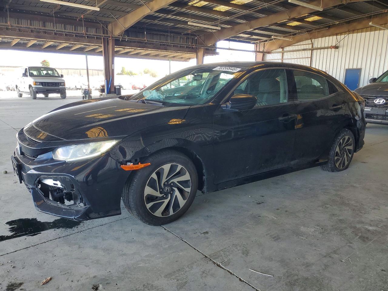 2018 HONDA CIVIC LX | SHHFK7H25JU431275 | UPCARS
