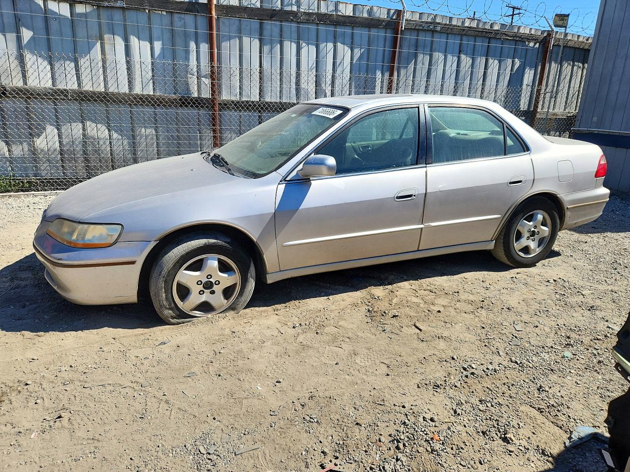 1998 HONDA ACCORD EX | 1HGCG1654WA015350 | UPCARS