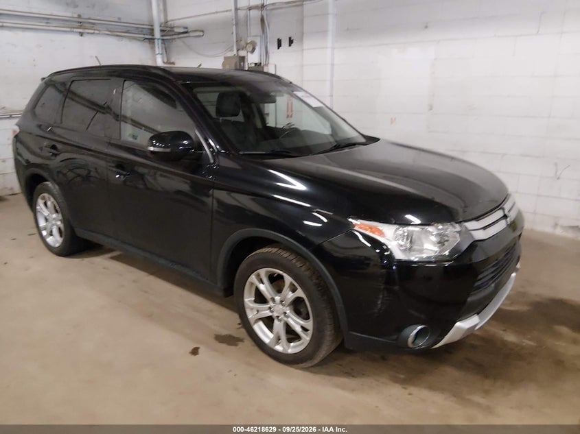 2015 MITSUBISHI OUTLANDER SE | JA4AZ3A32FZ005039 | UPCARS