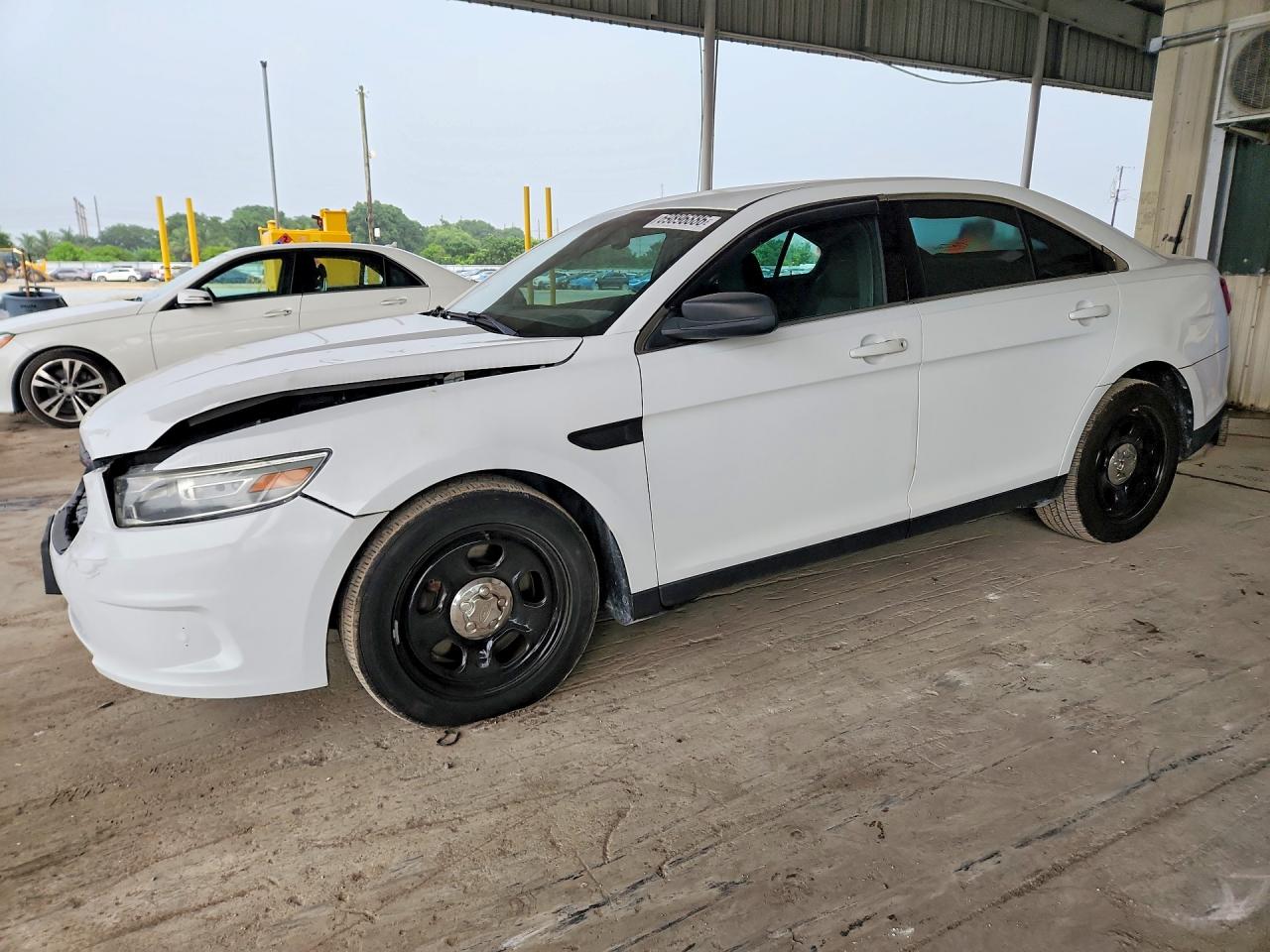 2013 FORD TAURUS POLICE INTERCEPTOR | 1FAHP2L88DG213213 | UPCARS