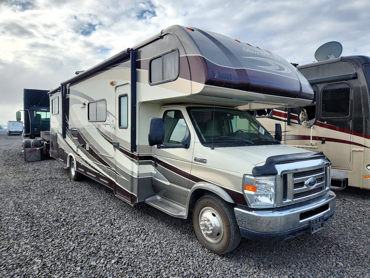 2014 FORD ECONOLIN E450 SUPER DUTY CUTAWAY VAN | 1FDXE4FS7EDA26235 | UPCARS