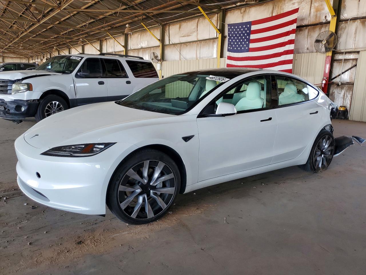2024 TESLA MODEL 3 | 5YJ3E1EA6RF872042 | UPCARS