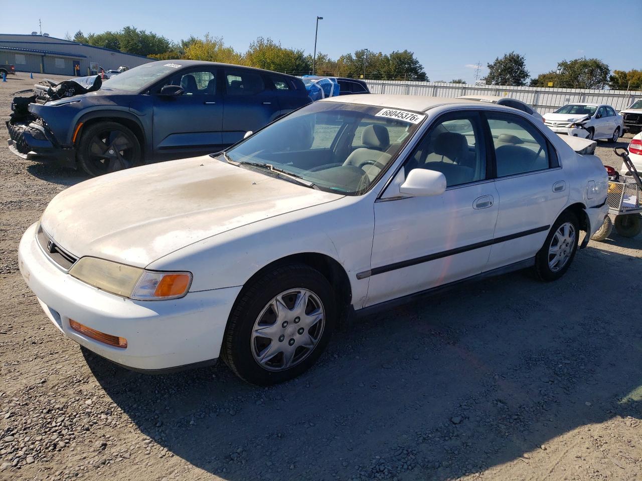 1996 HONDA ACCORD LX | 1HGCD5637TA240727 | UPCARS