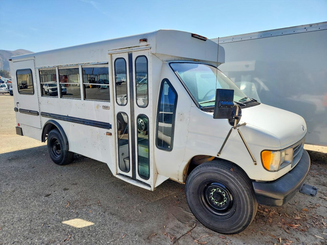 1992 FORD ECONOLIN E350 CUTAWAY VAN | 1FDJE37M4NHB29265 | UPCARS