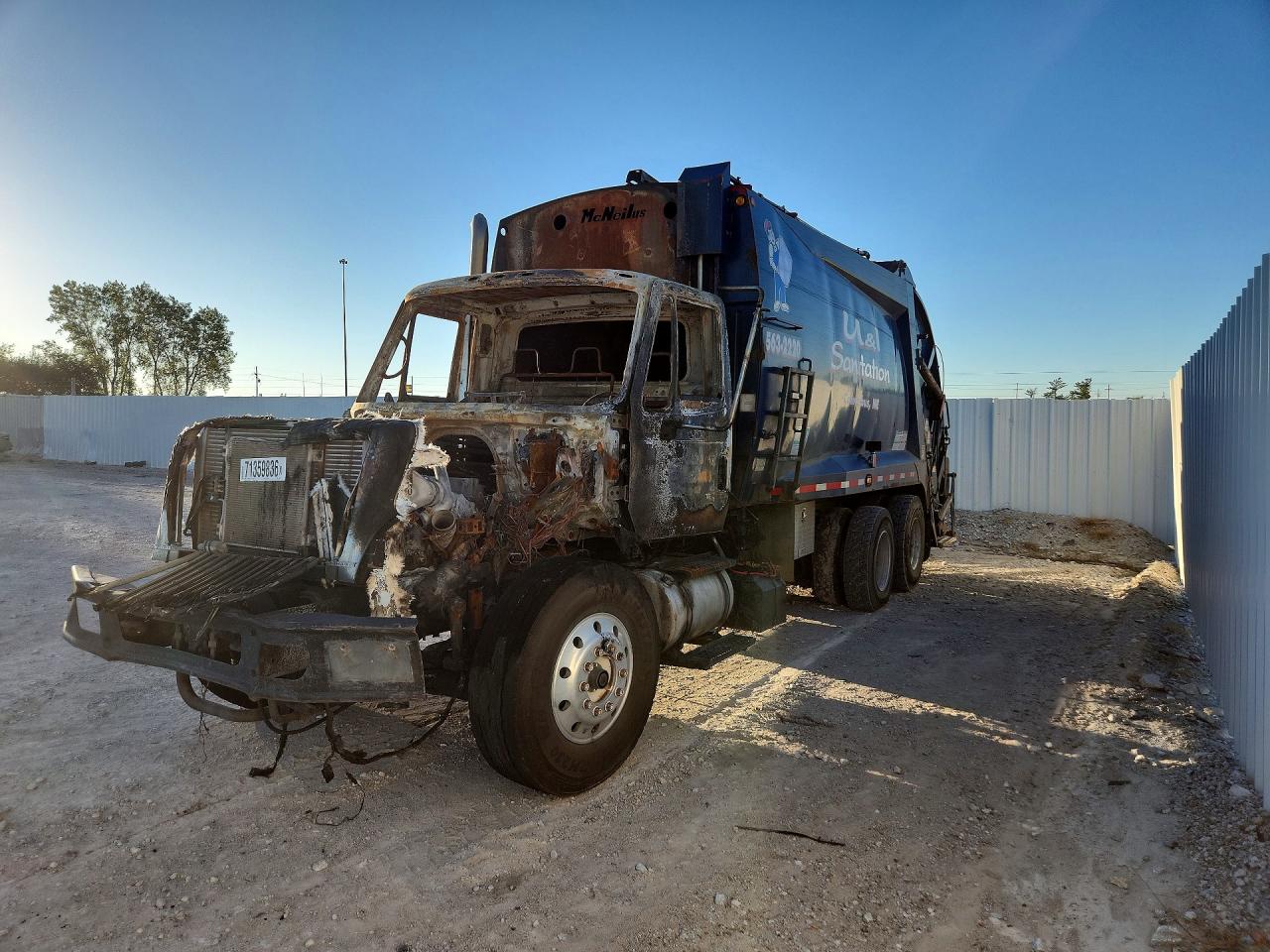 2003 INTERNATIONAL 7400 REFUSE TRUCK | 1HTWGADT23J063473 | UPCARS