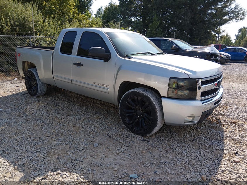 2011 CHEVROLET SILVERADO 1500 LT | 1GCRKSE30BZ292196 | UPCARS