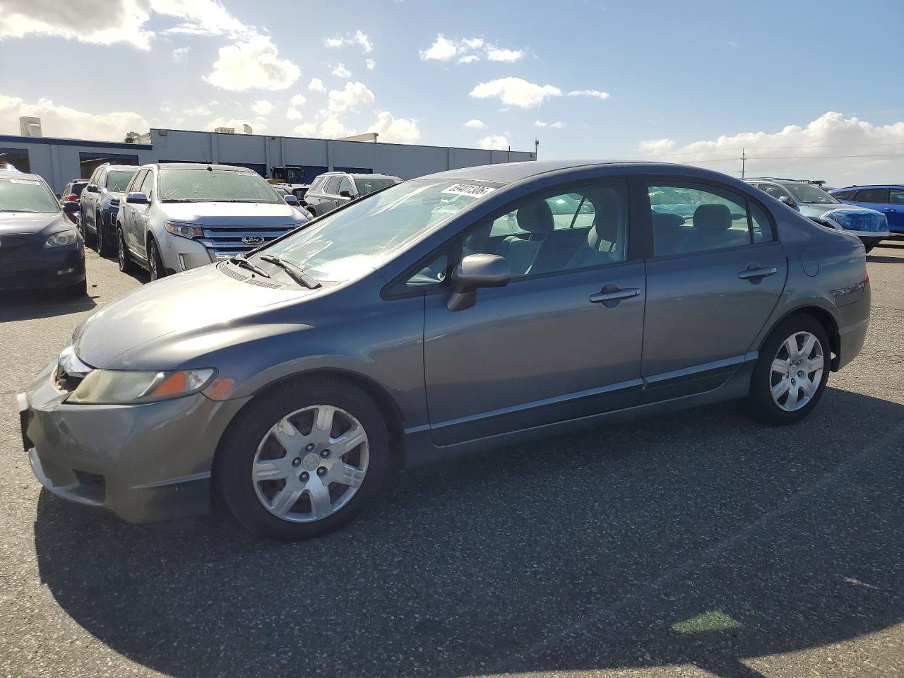 2010 HONDA CIVIC LX | 19XFA1F58AE037645 | UPCARS