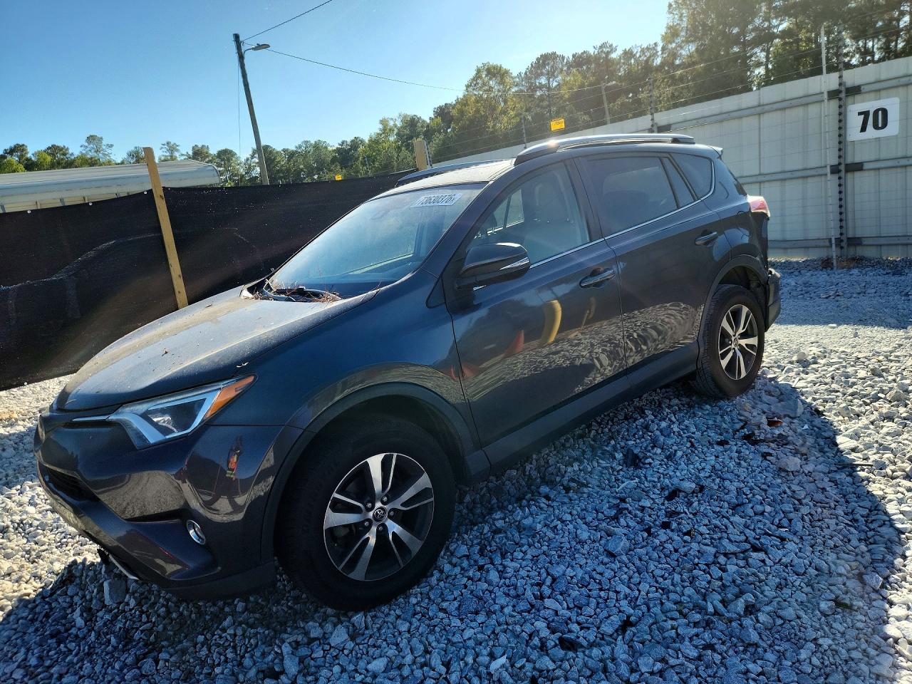 2017 TOYOTA RAV4 XLE | JTMWFREV3HJ140115 | UPCARS