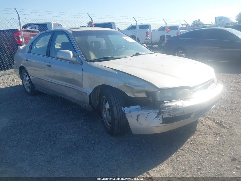 1997 HONDA ACCORD SE | 1HGCD560XVA164171 | UPCARS