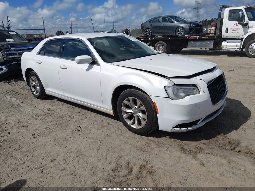 2015 CHRYSLER 300 LIMITED | 2C3CCAAG5FH931673 | UPCARS