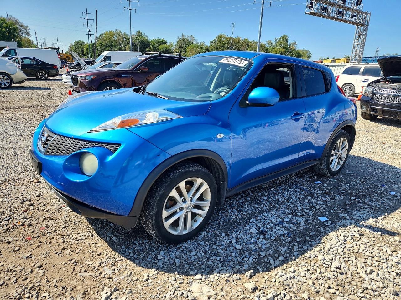 2011 NISSAN JUKE S | JN8AF5MVXBT010319 | UPCARS
