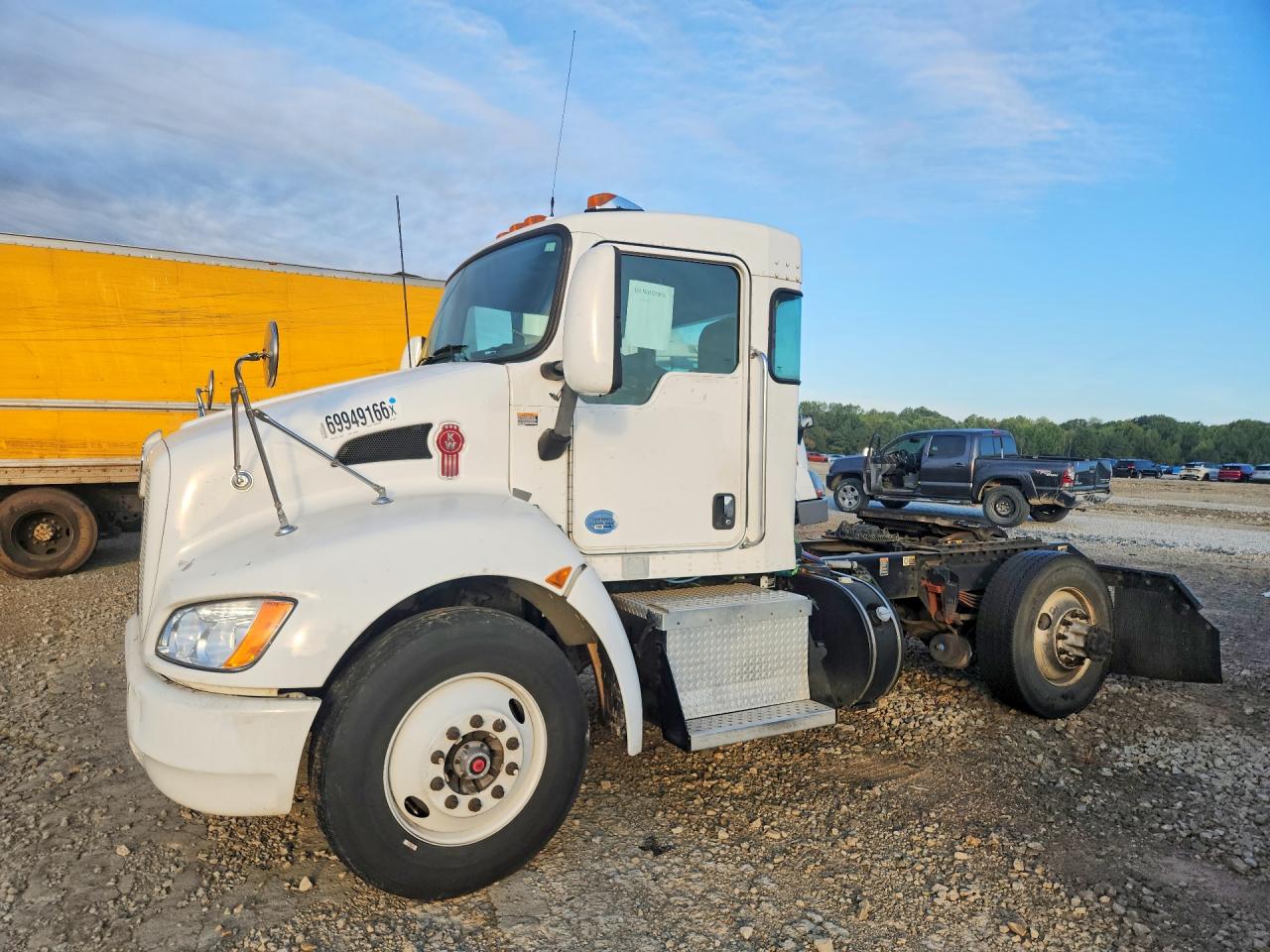 2015 KENWORTH ALL OTHER SEMI TRUCK | 2XKHAJ7X2FM462519 | UPCARS