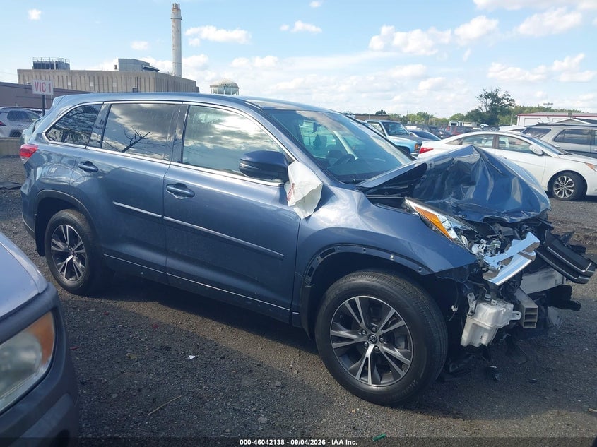 2017 TOYOTA HIGHLANDER LE | 5TDBZRFH7HS459728 | UPCARS