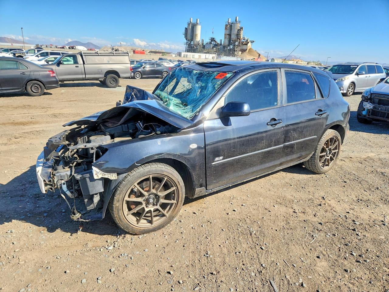 2005 MAZDA MAZDA3 HATCHBACK | JM1BK343651305724 | UPCARS