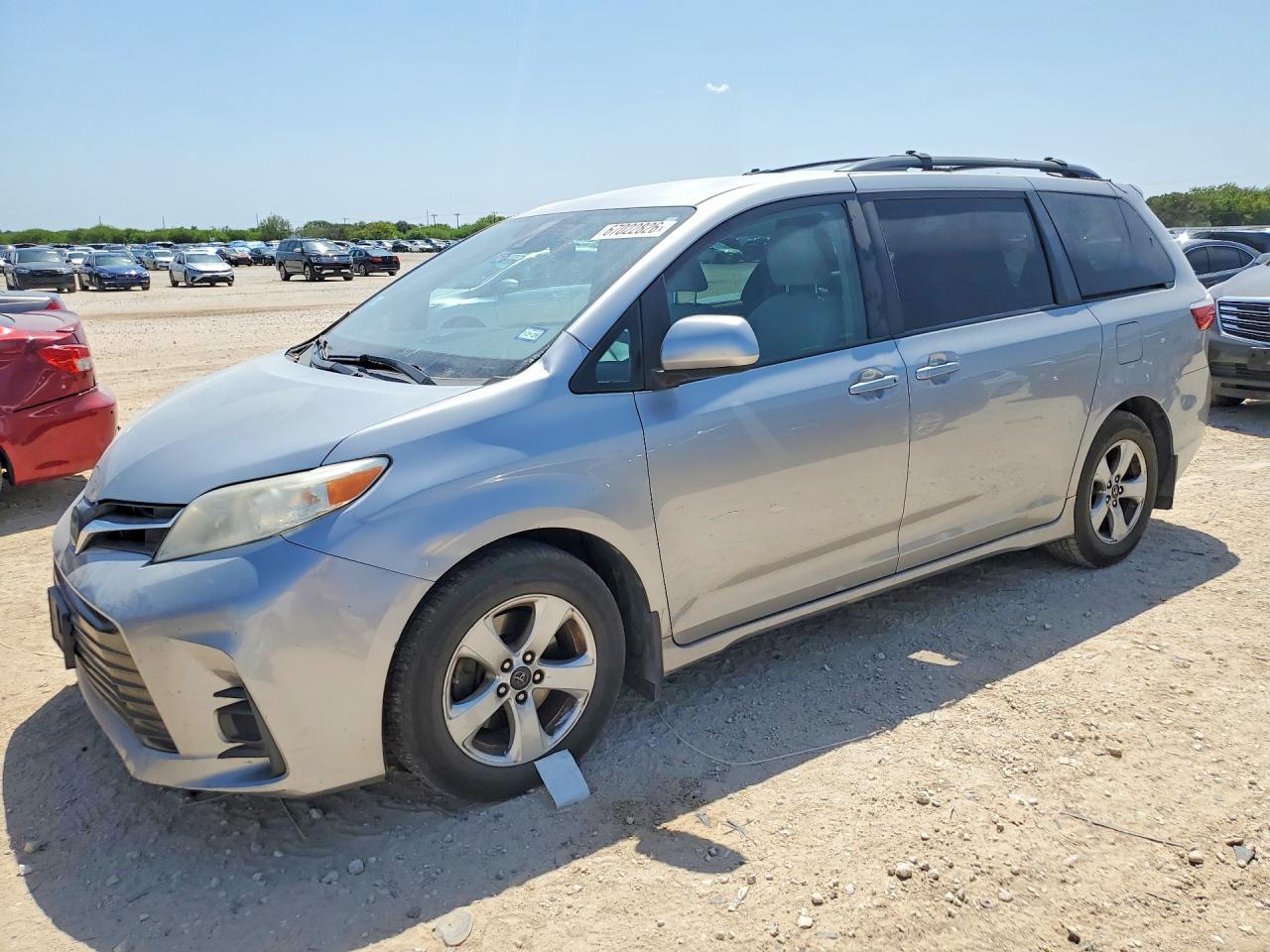 2018 TOYOTA SIENNA LE | 5TDKZ3DC7JS955185 | UPCARS