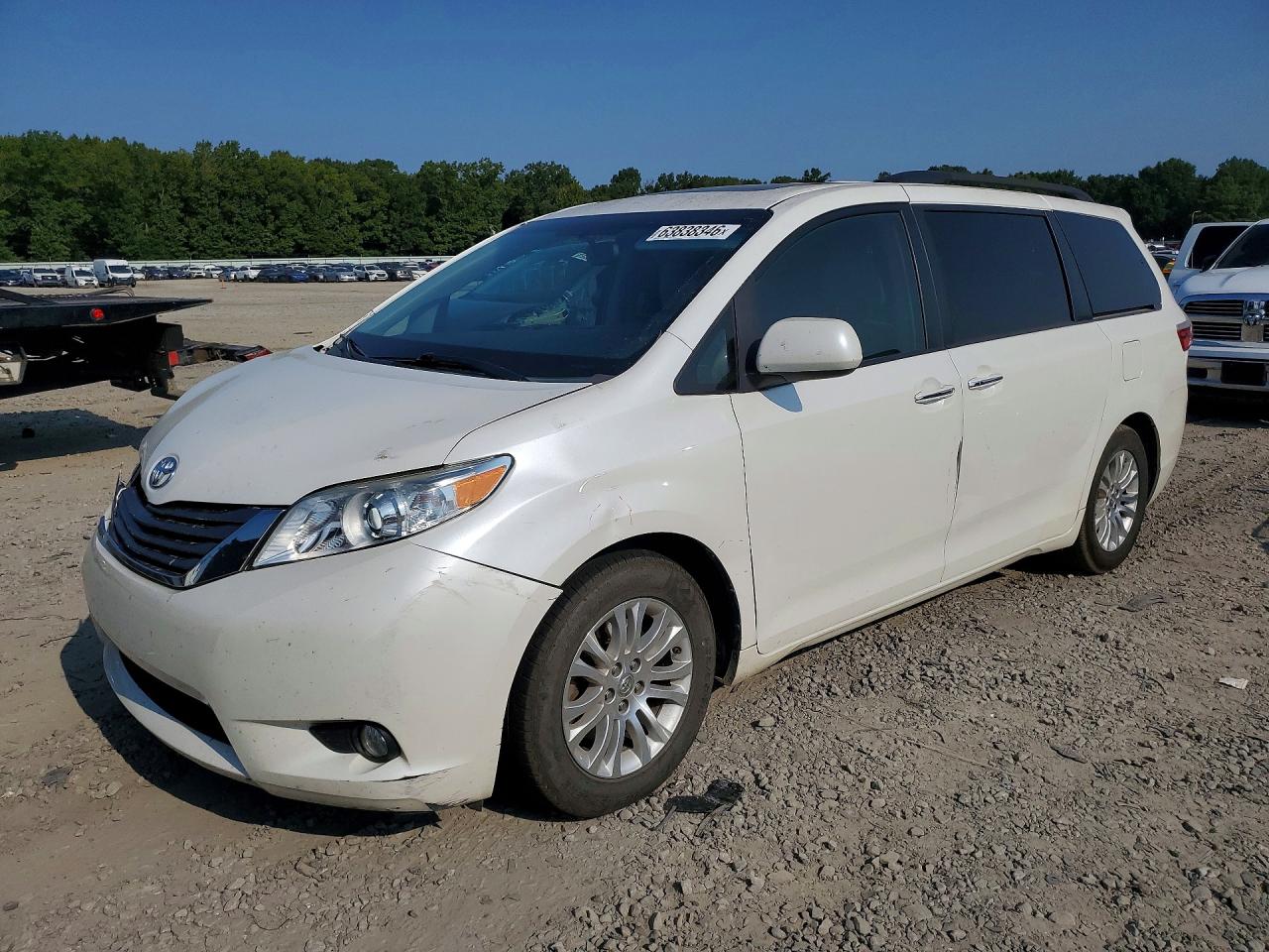 2015 TOYOTA SIENNA XLE 8-PASSENGER | 5TDYK3DC7FS561157 | UPCARS