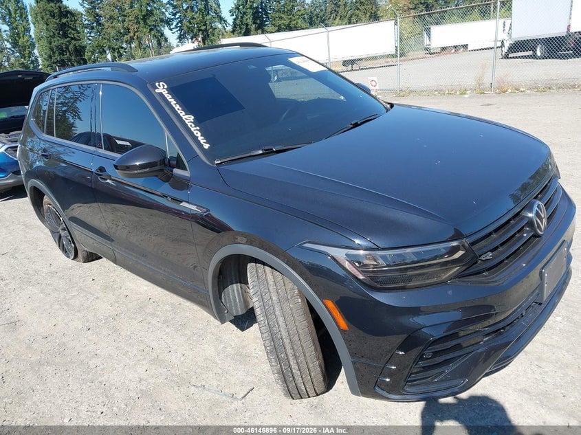 2022 VOLKSWAGEN TIGUAN 2.0T SE R-LINE BLACK | 3VV8B7AX3NM069630 | UPCARS
