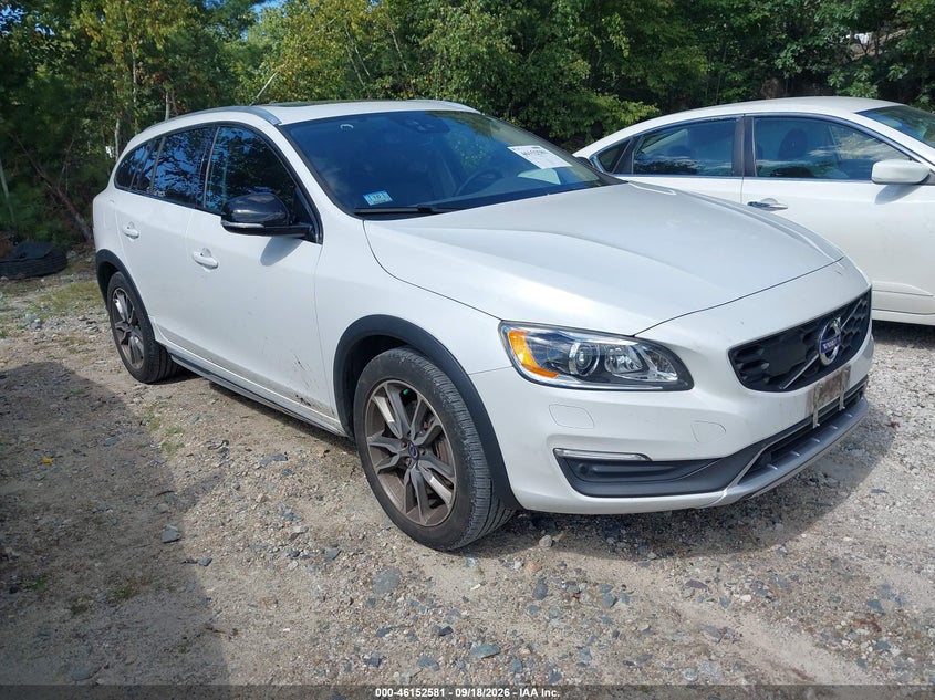 2015 VOLVO V60 CROSS COUNTRY T5 PLATINUM | YV4612HM2F1001869 | UPCARS