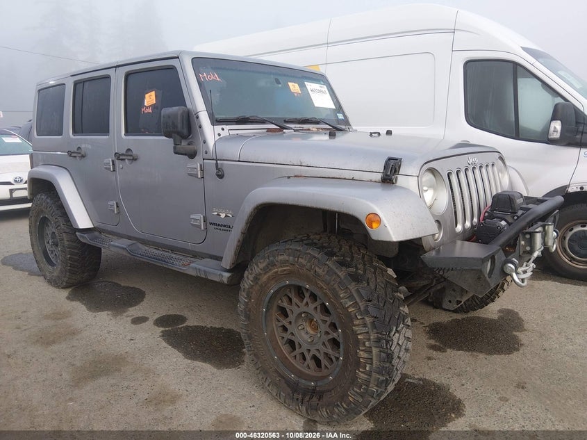 2016 JEEP WRANGLER UNLIMITED SAHARA | 1C4BJWEG6GL152467 | UPCARS