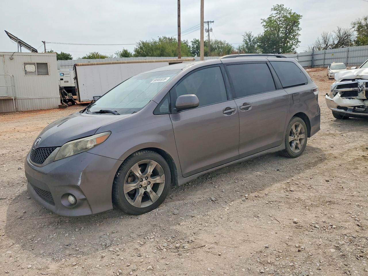 2011 TOYOTA SIENNA SPORT | 5TDXK3DC6BS049895 | UPCARS