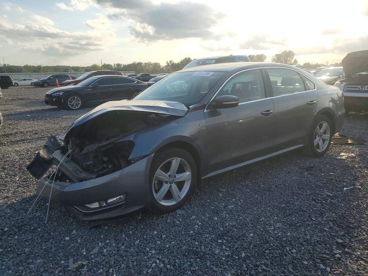 2015 VOLKSWAGEN PASSAT S | 1VWAT7A34FC115511 | UPCARS