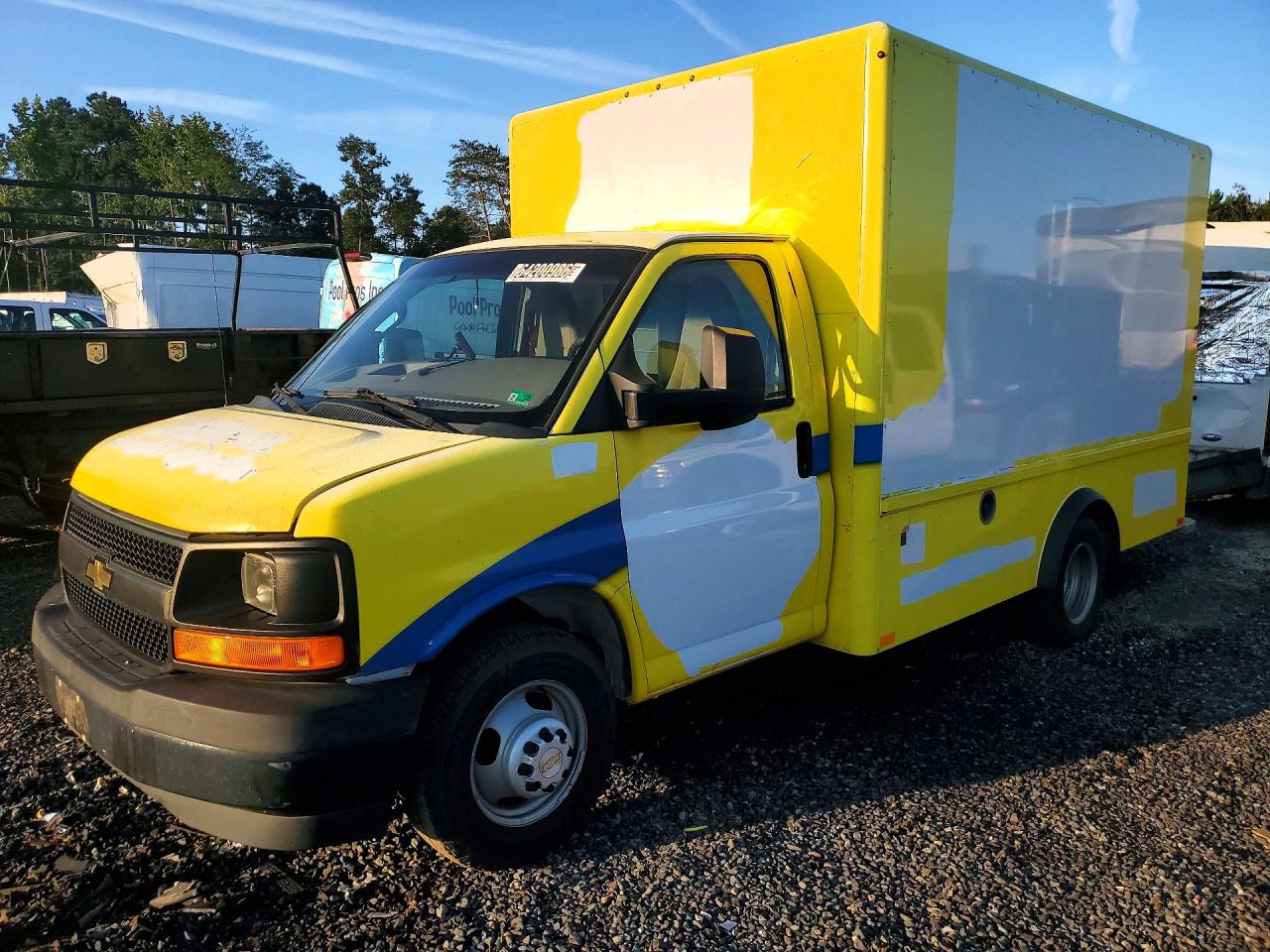 2017 CHEVROLET EXPRESS BOX TRUCK | 1HA3GRCG2HN002901 | UPCARS