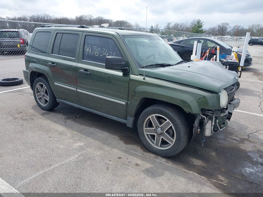 2008 JEEP PATRIOT LIMITED | 1J8FT48WX8D796982 | UPCARS