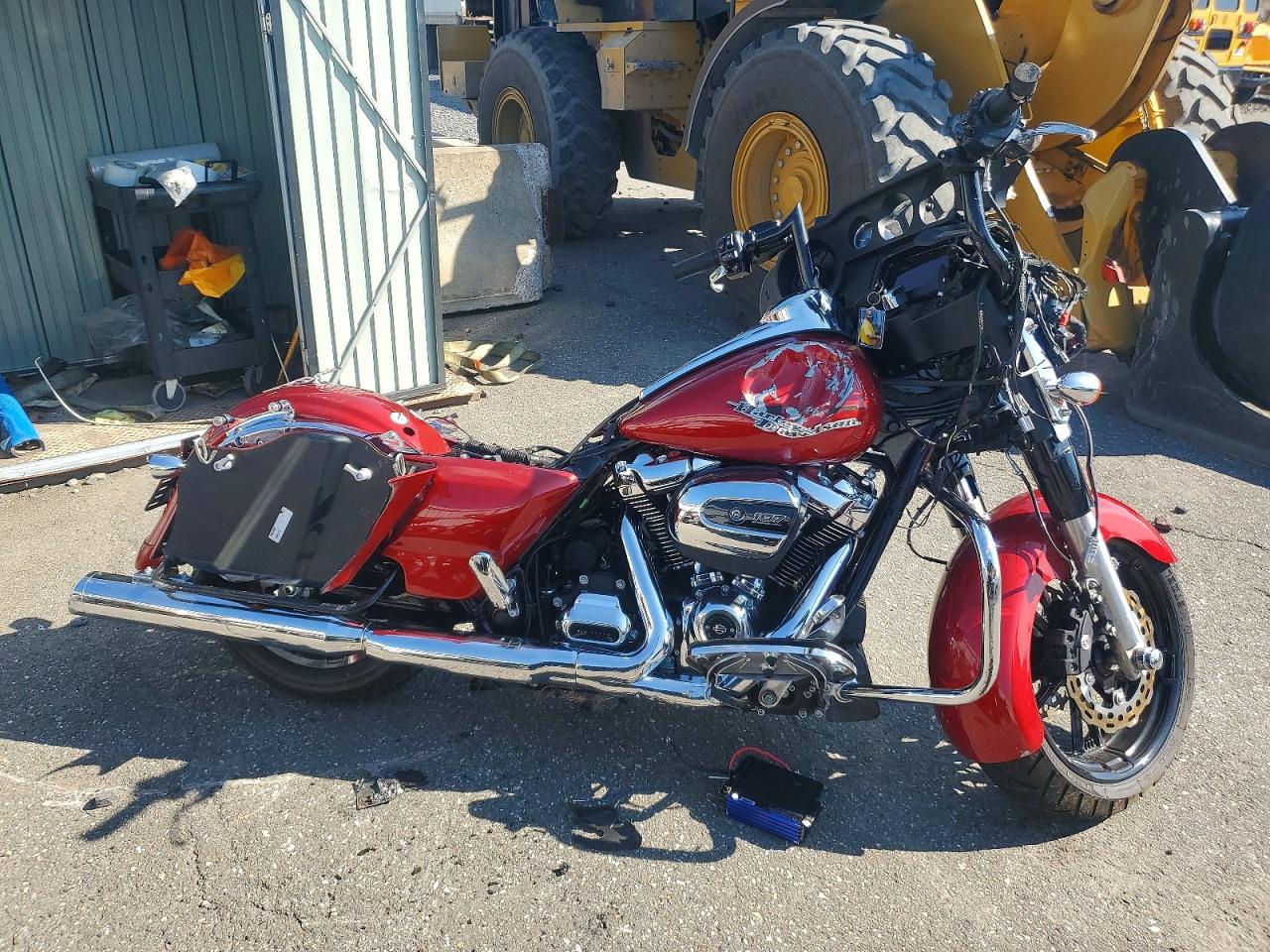 2019 HARLEY-DAVIDSON FL | 1HD1KBC13KB670341 | UPCARS