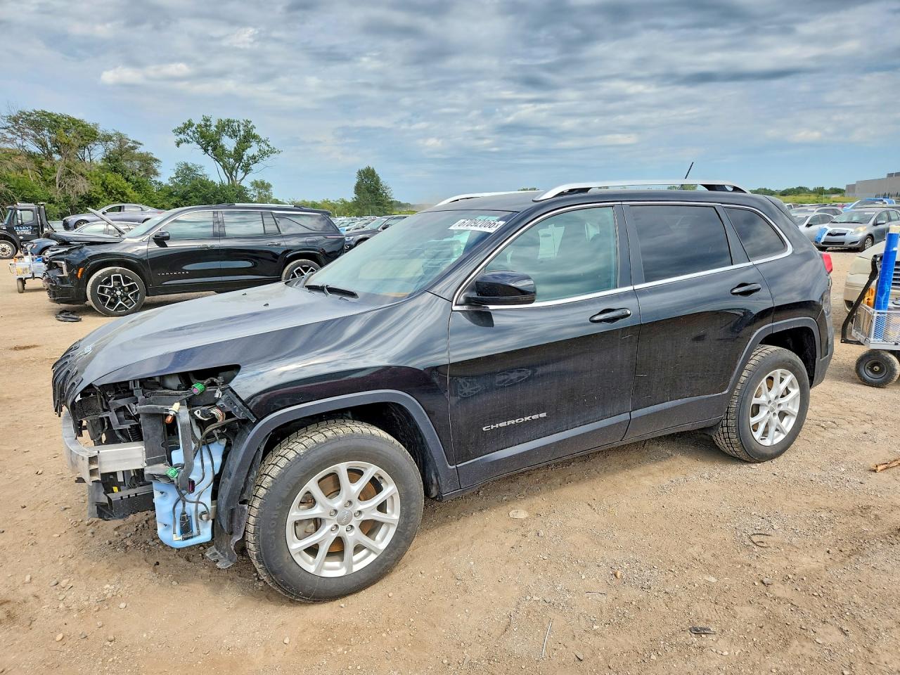 2015 JEEP CHEROKEE LATITUDE | 1C4PJMCS7FW709238 | UPCARS