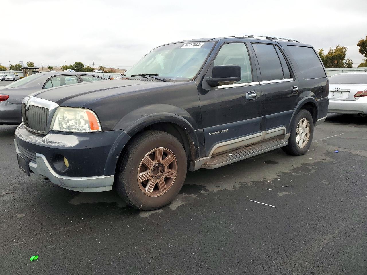 2003 LINCOLN NAVIGATOR | 5LMFU27R13LJ07696 | UPCARS