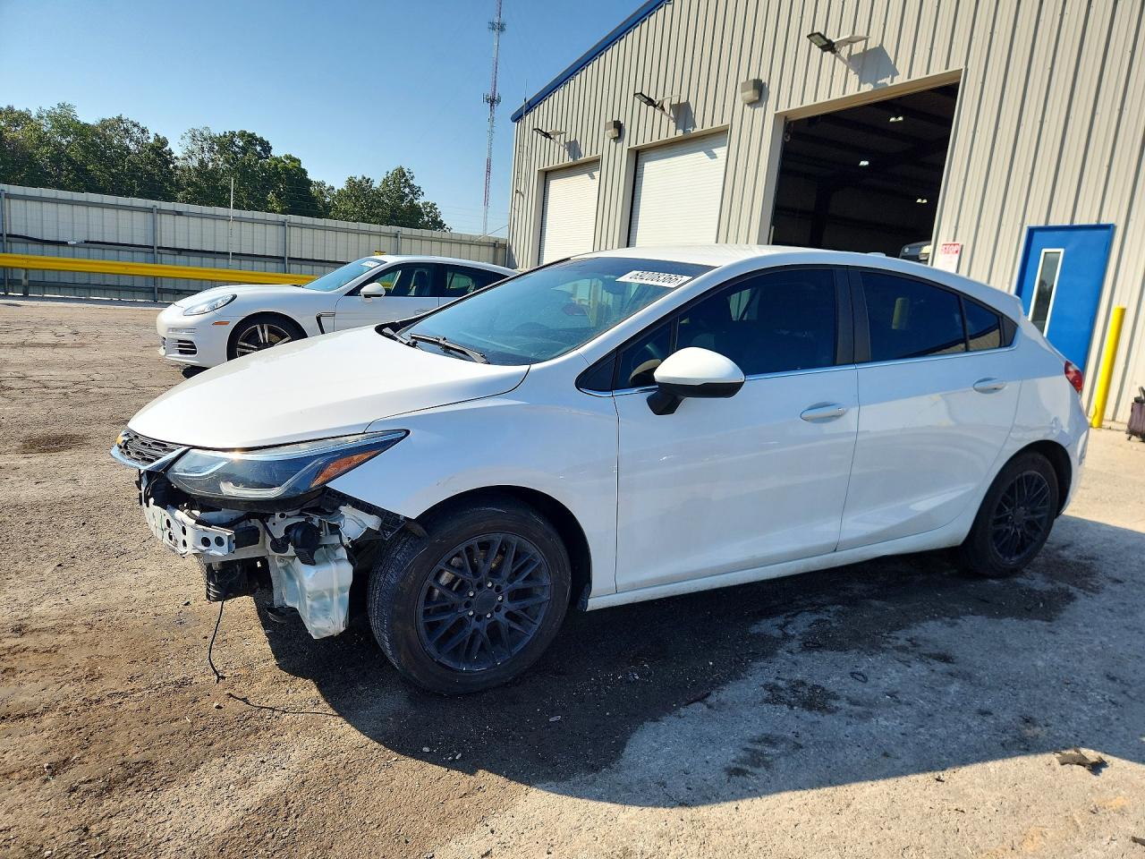 2017 CHEVROLET CRUZE LT | 3G1BE6SM5HS611104 | UPCARS