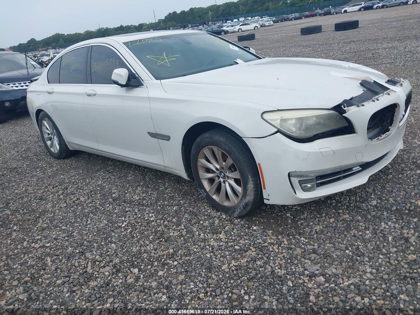 2014 BMW 740I | WBAYA6C56ED144417 | UPCARS