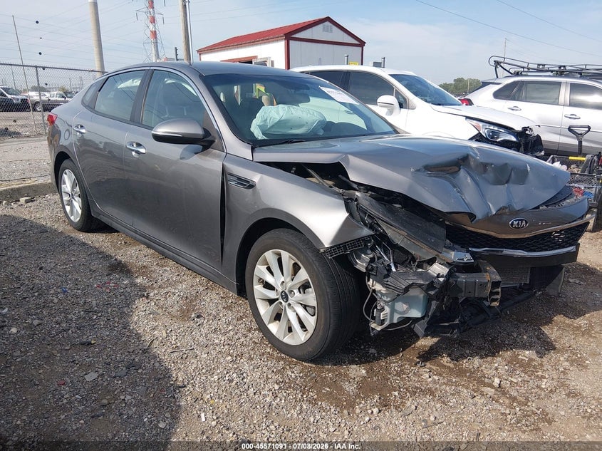 2017 KIA OPTIMA LX | 5XXGT4L32HG155551 | UPCARS