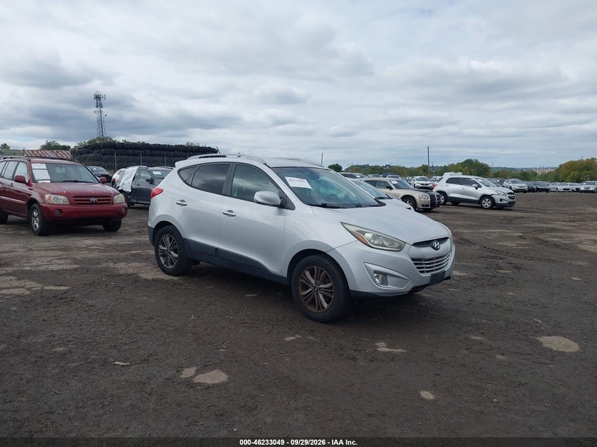 2015 HYUNDAI TUCSON SE | KM8JUCAG8FU043553 | UPCARS
