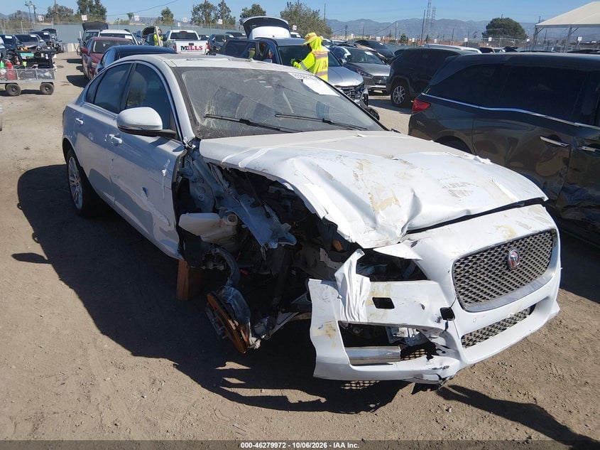 2016 JAGUAR XF 35T PREMIUM | SAJBD4BV9GCY13294 | UPCARS