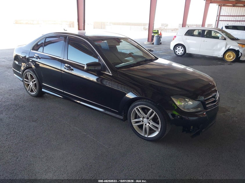 2014 MERCEDES-BENZ C 250 LUXURY/SPORT | WDDGF4HB3EA888695 | UPCARS