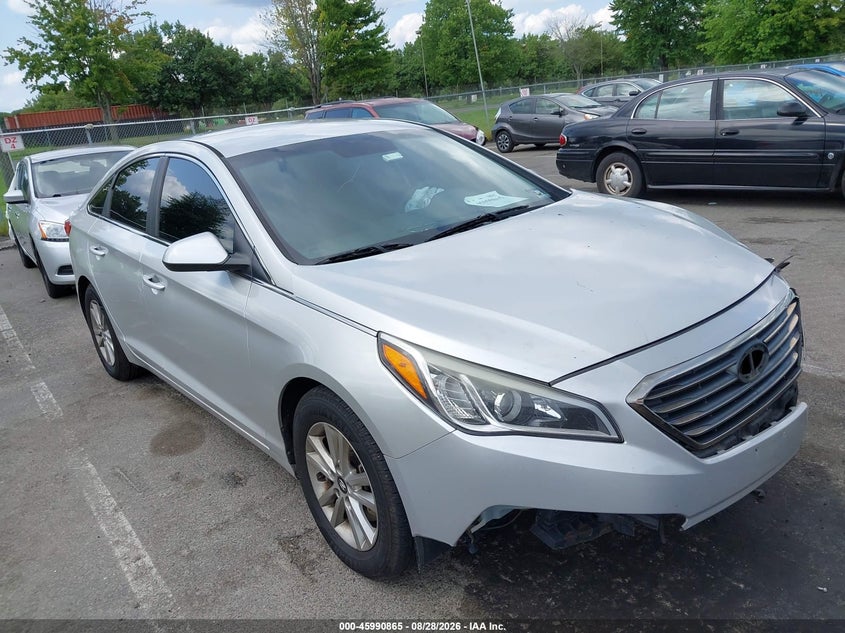 2015 HYUNDAI SONATA SE | 5NPE24AF2FH120338 | UPCARS