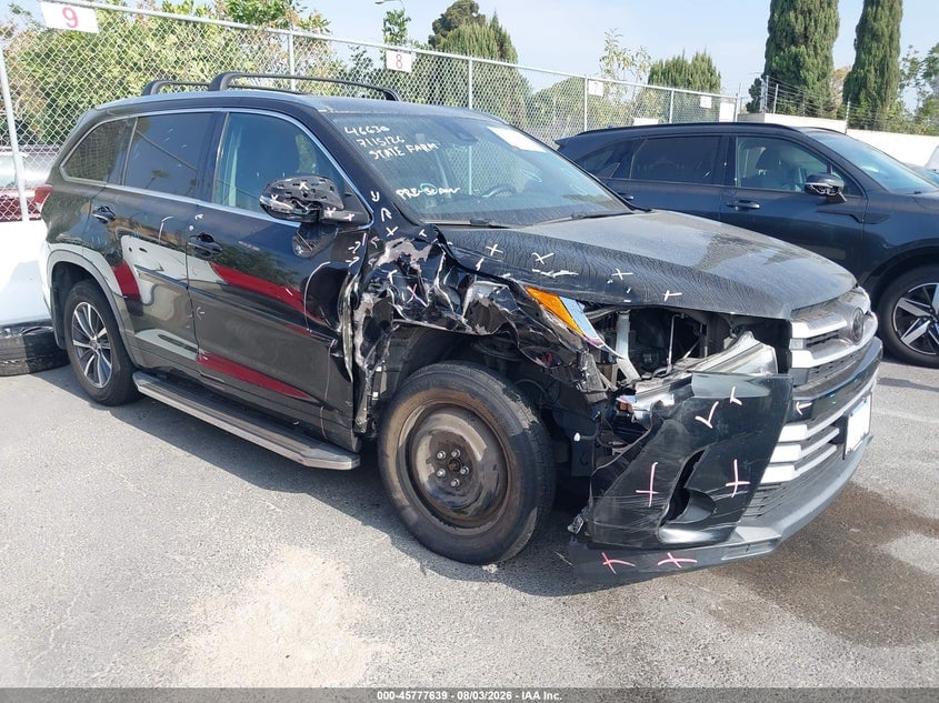 2018 TOYOTA HIGHLANDER XLE | 5TDJZRFH1JS845370 | UPCARS