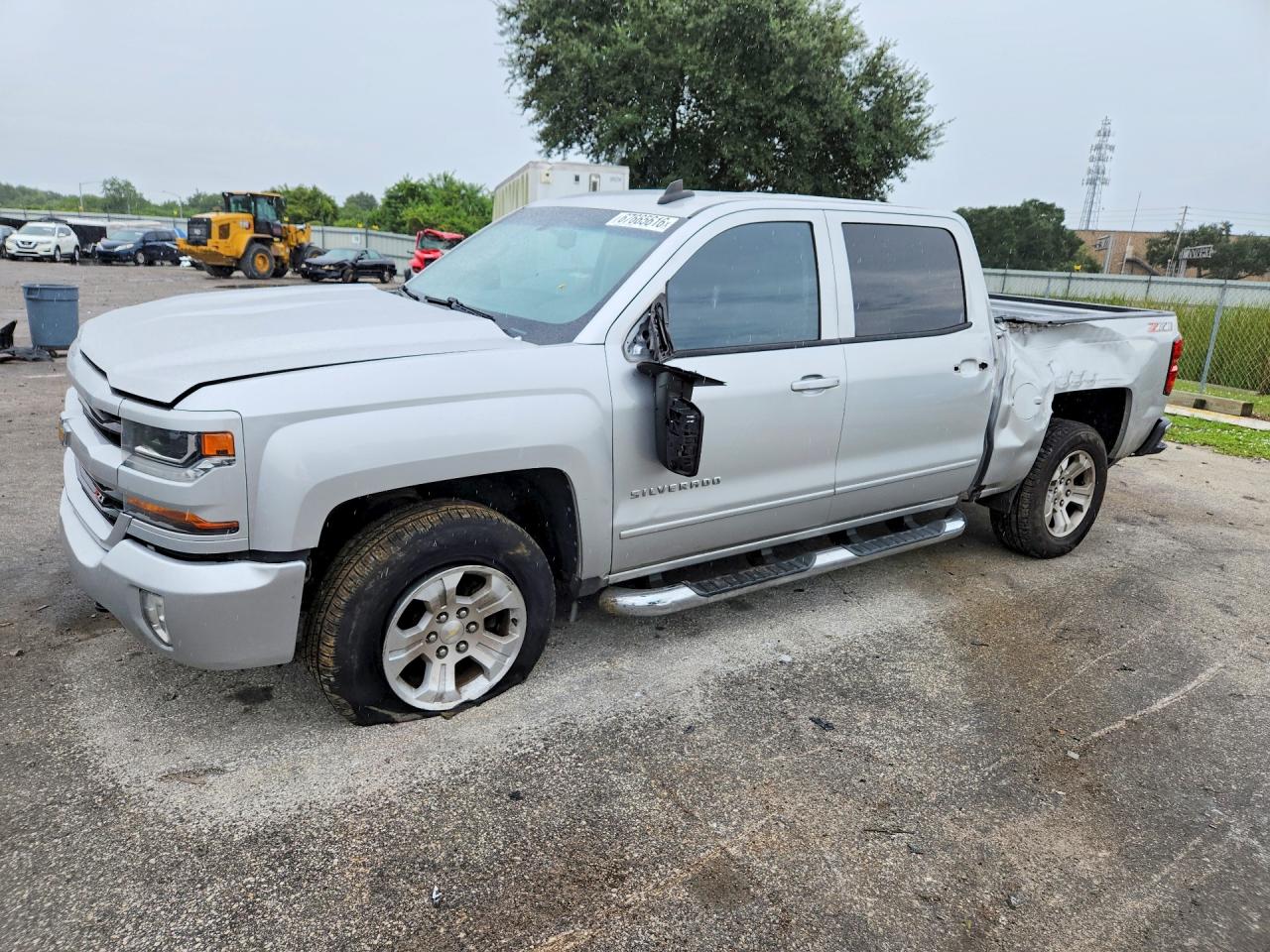 2018 CHEVROLET SILVERADO K1500 LT | 3GCUKREC8JG567508 | UPCARS