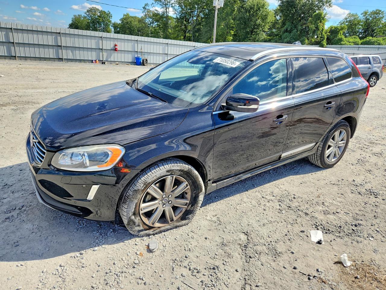 2017 VOLVO XC60 T5 INSCRIPTION | YV440MDU9H2174085 | UPCARS
