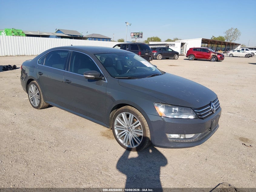 2014 VOLKSWAGEN PASSAT 1.8T SPORT | 1VWBT7A37EC118714 | UPCARS