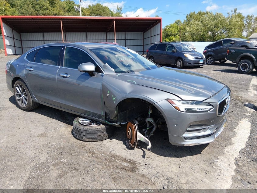 2018 VOLVO S90 T6 MOMENTUM | LVY992MK6JP005273 | UPCARS