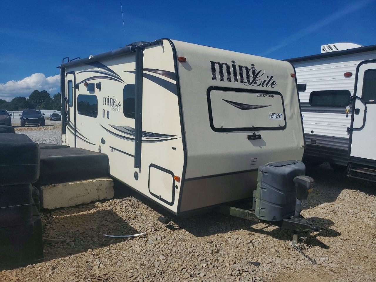 2016 FOREST RIVER MINI LITE CAMPER | 4X4TRLW29GD406398 | UPCARS