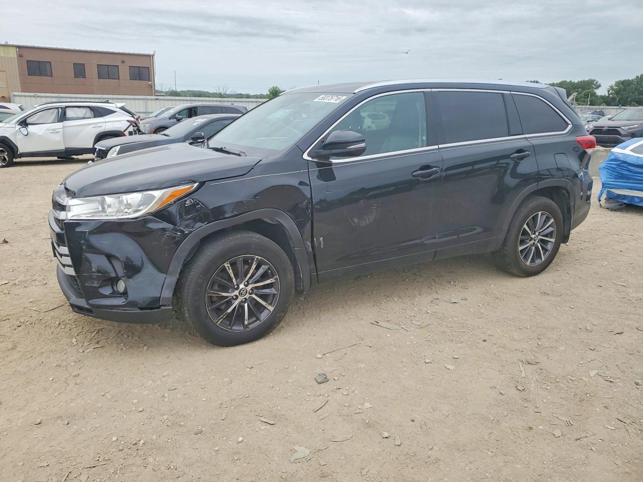 2018 TOYOTA HIGHLANDER XLE | 5TDJZRFH8JS542456 | UPCARS