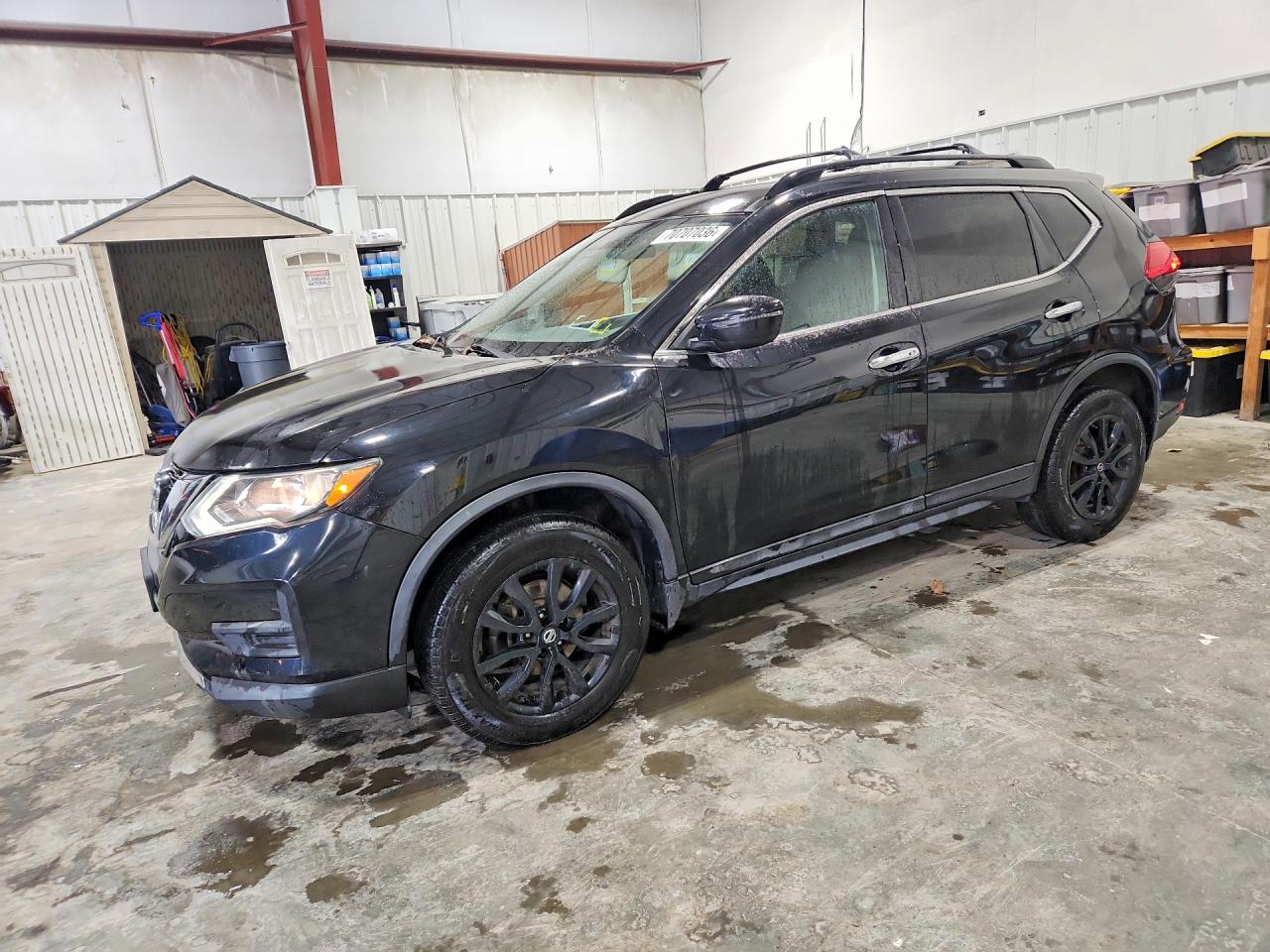 2017 NISSAN ROGUE SV | 5N1AT2MV7HC821874 | UPCARS