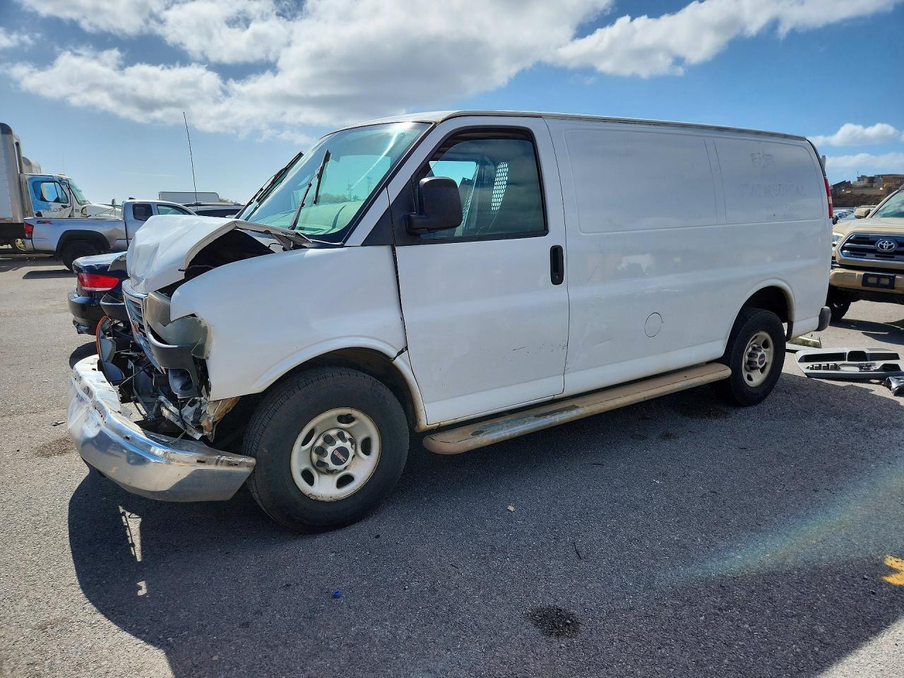 2014 GMC SAVANA G2500 | 1GTW7FCA2E1908531 | UPCARS