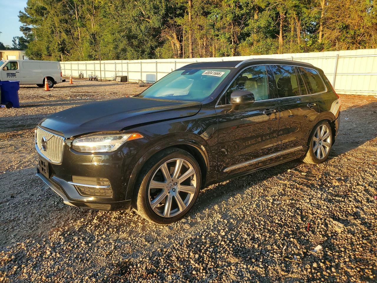 2017 VOLVO XC90 T8 | YV4BC0PL2H1112608 | UPCARS