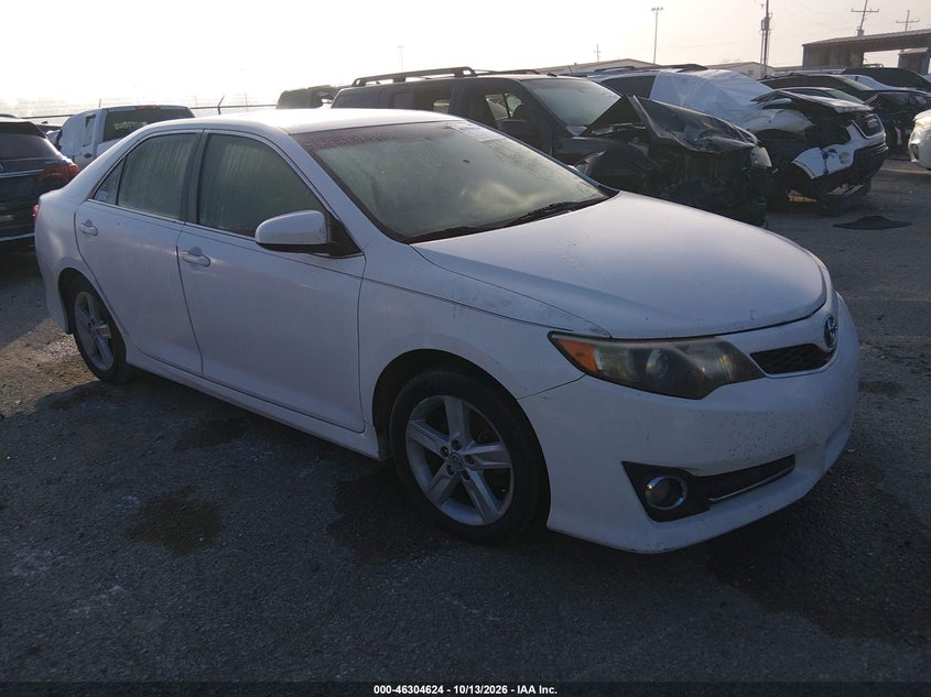 2014 TOYOTA CAMRY SE | 4T1BF1FK5EU852233 | UPCARS
