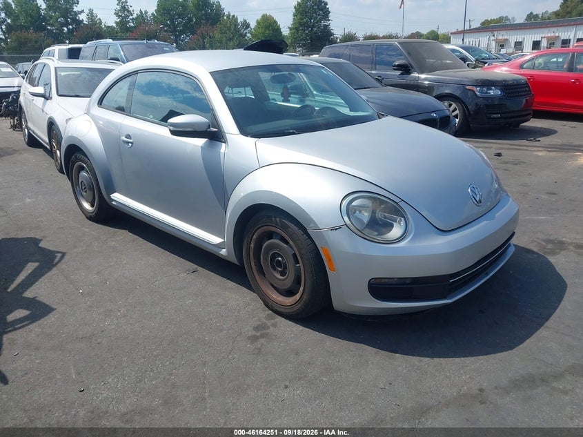 2012 VOLKSWAGEN BEETLE 2.5L | 3VWJP7AT0CM608214 | UPCARS