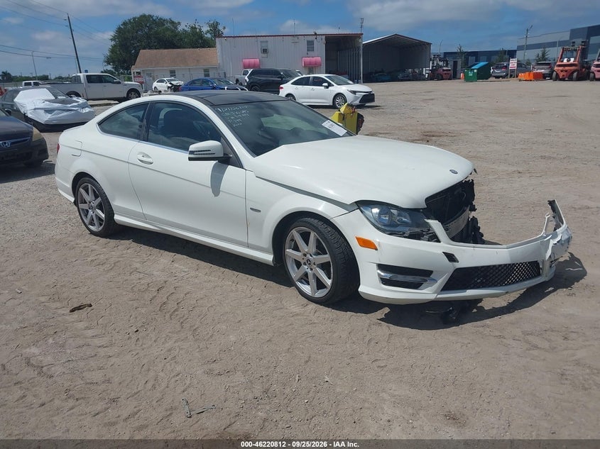 2012 MERCEDES-BENZ C 250 | WDDGJ4HB7CF819443 | UPCARS